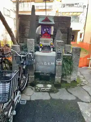 三河島竜神の{uncategorized: "未分類", other: "その他", undefined: "問題あり", building: "その他建物", grave: "お墓", sacred_gate: "鳥居", guardian: "狛犬", statue: "像", buddha: "仏像", history: "歴史", nature: "自然", garden: "庭園", animal: "動物", pagoda: "塔", temizu: "手水舎", mountain_gate: "山門・神門", sanctuary: "本殿・本堂", subordinate: "末社・摂社", art: "芸術", scenery: "景色", jizo: "地蔵", ema: "絵馬", goshuin: "御朱印", omikuji: "おみくじ", items: "授与品その他", amulet: "お守り", goshuincho: "御朱印帳", eats: "食事", festival: "お祭り", votive_dance: "神楽", shichigosan: "七五三参", wedding: "結婚式", experience: "体験その他", initially: "初詣", around: "周辺", anti_infection: "感染症対策"}