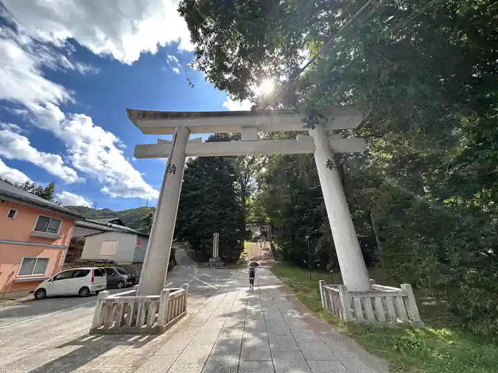 諏訪大社上社前宮(長野県)