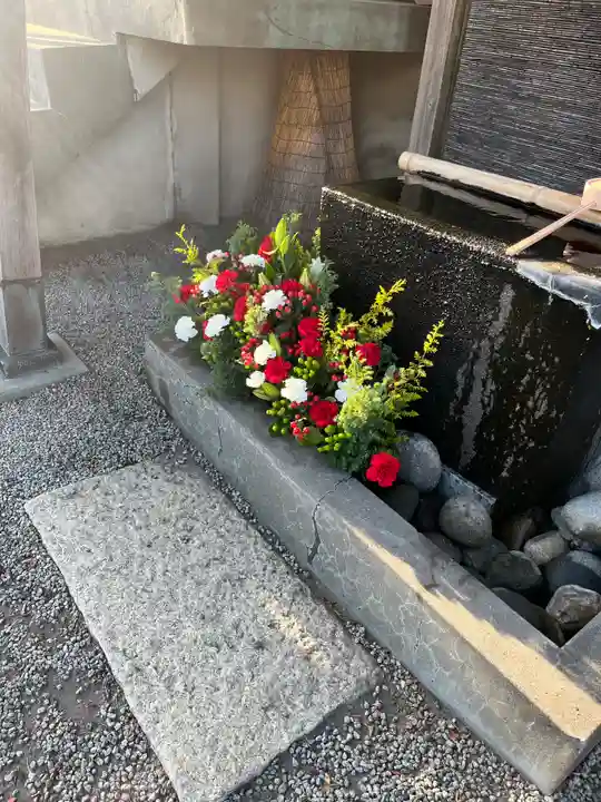 上尾御嶽神社の手水舎