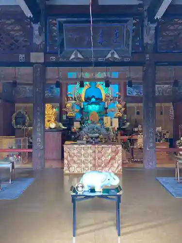 長福寿寺の本殿・本堂