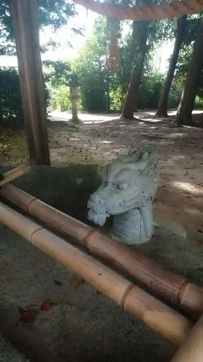 神明宮の手水舎