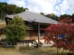 清涼寺の本殿