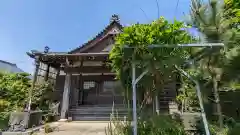 成願寺の本殿