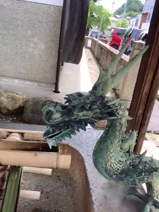 新羅神社の手水舎