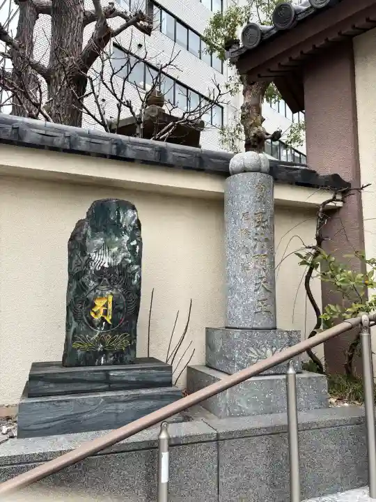 勝立寺の{uncategorized: "未分類", other: "その他", undefined: "問題あり", building: "その他建物", grave: "お墓", sacred_gate: "鳥居", guardian: "狛犬", statue: "像", buddha: "仏像", history: "歴史", nature: "自然", garden: "庭園", animal: "動物", pagoda: "塔", temizu: "手水舎", mountain_gate: "山門・神門", sanctuary: "本殿・本堂", subordinate: "末社・摂社", art: "芸術", scenery: "景色", jizo: "地蔵", ema: "絵馬", goshuin: "御朱印", omikuji: "おみくじ", items: "授与品その他", amulet: "お守り", goshuincho: "御朱印帳", eats: "食事", festival: "お祭り", votive_dance: "神楽", shichigosan: "七五三参", wedding: "結婚式", experience: "体験その他", initially: "初詣", around: "周辺", anti_infection: "感染症対策"}