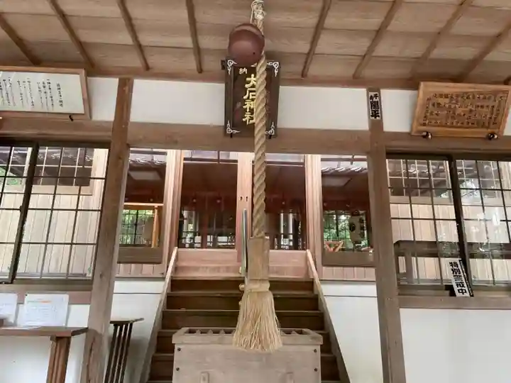 大石神社の本殿・本堂