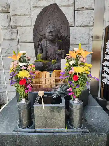 赤坂不動尊威徳寺(東京都)