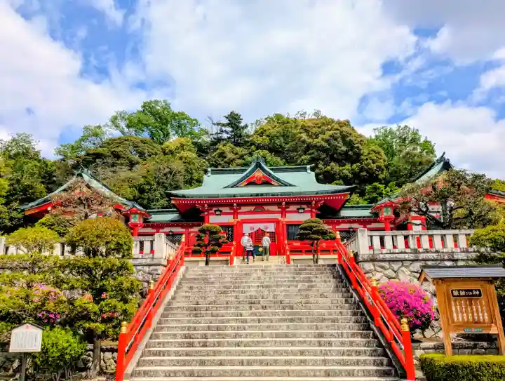 足利織姫神社の{uncategorized: "未分類", other: "その他", undefined: "問題あり", building: "その他建物", grave: "お墓", sacred_gate: "鳥居", guardian: "狛犬", statue: "像", buddha: "仏像", history: "歴史", nature: "自然", garden: "庭園", animal: "動物", pagoda: "塔", temizu: "手水舎", mountain_gate: "山門・神門", sanctuary: "本殿・本堂", subordinate: "末社・摂社", art: "芸術", scenery: "景色", jizo: "地蔵", ema: "絵馬", goshuin: "御朱印", omikuji: "おみくじ", items: "授与品その他", amulet: "お守り", goshuincho: "御朱印帳", eats: "食事", festival: "お祭り", votive_dance: "神楽", shichigosan: "七五三参", wedding: "結婚式", experience: "体験その他", initially: "初詣", around: "周辺", anti_infection: "感染症対策"}