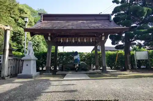 倉田八幡宮の手水舎