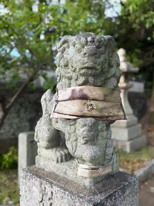 小竹八幡神社の{uncategorized: "未分類", other: "その他", undefined: "問題あり", building: "その他建物", grave: "お墓", sacred_gate: "鳥居", guardian: "狛犬", statue: "像", buddha: "仏像", history: "歴史", nature: "自然", garden: "庭園", animal: "動物", pagoda: "塔", temizu: "手水舎", mountain_gate: "山門・神門", sanctuary: "本殿・本堂", subordinate: "末社・摂社", art: "芸術", scenery: "景色", jizo: "地蔵", ema: "絵馬", goshuin: "御朱印", omikuji: "おみくじ", items: "授与品その他", amulet: "お守り", goshuincho: "御朱印帳", eats: "食事", festival: "お祭り", votive_dance: "神楽", shichigosan: "七五三参", wedding: "結婚式", experience: "体験その他", initially: "初詣", around: "周辺", anti_infection: "感染症対策"}