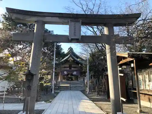 彌彦神社　(伊夜日子神社)の鳥居
