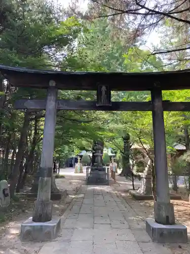 春日部八幡神社の鳥居