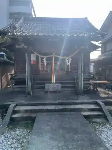 岡野神社の{uncategorized: "未分類", other: "その他", undefined: "問題あり", building: "その他建物", grave: "お墓", sacred_gate: "鳥居", guardian: "狛犬", statue: "像", buddha: "仏像", history: "歴史", nature: "自然", garden: "庭園", animal: "動物", pagoda: "塔", temizu: "手水舎", mountain_gate: "山門・神門", sanctuary: "本殿・本堂", subordinate: "末社・摂社", art: "芸術", scenery: "景色", jizo: "地蔵", ema: "絵馬", goshuin: "御朱印", omikuji: "おみくじ", items: "授与品その他", amulet: "お守り", goshuincho: "御朱印帳", eats: "食事", festival: "お祭り", votive_dance: "神楽", shichigosan: "七五三参", wedding: "結婚式", experience: "体験その他", initially: "初詣", around: "周辺", anti_infection: "感染症対策"}