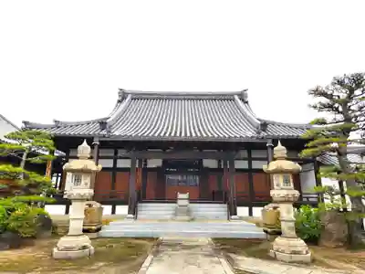 観音寺の本殿・本堂