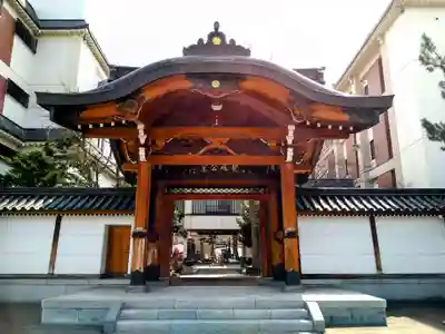 大休寺の山門・神門