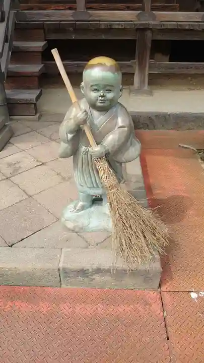 照明寺 (反町薬師尊)の像