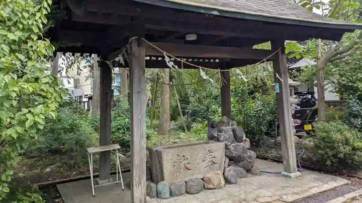 大木白山社の手水舎