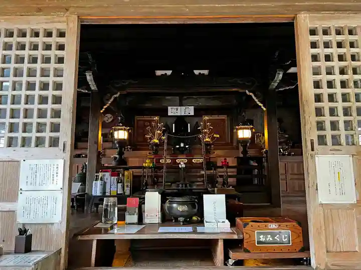 金武観音寺の本殿・本堂