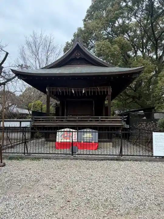 上野東照宮の{uncategorized: "未分類", other: "その他", undefined: "問題あり", building: "その他建物", grave: "お墓", sacred_gate: "鳥居", guardian: "狛犬", statue: "像", buddha: "仏像", history: "歴史", nature: "自然", garden: "庭園", animal: "動物", pagoda: "塔", temizu: "手水舎", mountain_gate: "山門・神門", sanctuary: "本殿・本堂", subordinate: "末社・摂社", art: "芸術", scenery: "景色", jizo: "地蔵", ema: "絵馬", goshuin: "御朱印", omikuji: "おみくじ", items: "授与品その他", amulet: "お守り", goshuincho: "御朱印帳", eats: "食事", festival: "お祭り", votive_dance: "神楽", shichigosan: "七五三参", wedding: "結婚式", experience: "体験その他", initially: "初詣", around: "周辺", anti_infection: "感染症対策"}