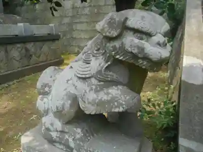 諏訪神社の狛犬