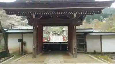 室生寺の山門・神門