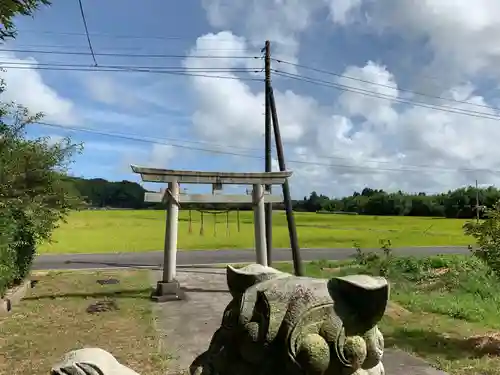 皇産靈神社の鳥居