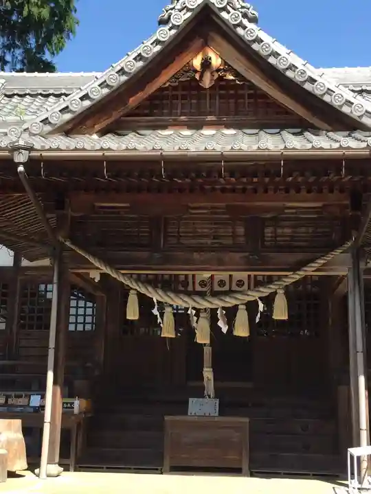 伊奈冨神社の本殿・本堂