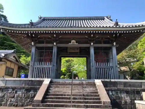 新大佛寺の山門