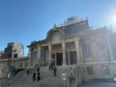 築地本願寺（本願寺築地別院）の{uncategorized: "未分類", other: "その他", undefined: "問題あり", building: "その他建物", grave: "お墓", sacred_gate: "鳥居", guardian: "狛犬", statue: "像", buddha: "仏像", history: "歴史", nature: "自然", garden: "庭園", animal: "動物", pagoda: "塔", temizu: "手水舎", mountain_gate: "山門・神門", sanctuary: "本殿・本堂", subordinate: "末社・摂社", art: "芸術", scenery: "景色", jizo: "地蔵", ema: "絵馬", goshuin: "御朱印", omikuji: "おみくじ", items: "授与品その他", amulet: "お守り", goshuincho: "御朱印帳", eats: "食事", festival: "お祭り", votive_dance: "神楽", shichigosan: "七五三参", wedding: "結婚式", experience: "体験その他", initially: "初詣", around: "周辺", anti_infection: "感染症対策"}