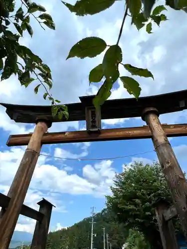 塩野神社の鳥居