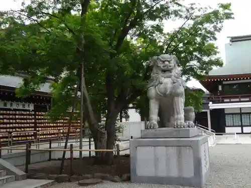 寒川神社の狛犬