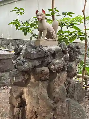 錦春稲荷大明神(東京都)