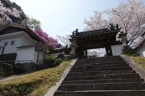 神童寺の山門