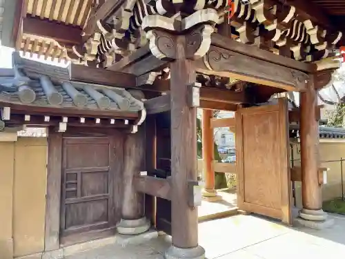 法明寺の{uncategorized: "未分類", other: "その他", undefined: "問題あり", building: "その他建物", grave: "お墓", sacred_gate: "鳥居", guardian: "狛犬", statue: "像", buddha: "仏像", history: "歴史", nature: "自然", garden: "庭園", animal: "動物", pagoda: "塔", temizu: "手水舎", mountain_gate: "山門・神門", sanctuary: "本殿・本堂", subordinate: "末社・摂社", art: "芸術", scenery: "景色", jizo: "地蔵", ema: "絵馬", goshuin: "御朱印", omikuji: "おみくじ", items: "授与品その他", amulet: "お守り", goshuincho: "御朱印帳", eats: "食事", festival: "お祭り", votive_dance: "神楽", shichigosan: "七五三参", wedding: "結婚式", experience: "体験その他", initially: "初詣", around: "周辺", anti_infection: "感染症対策"}
