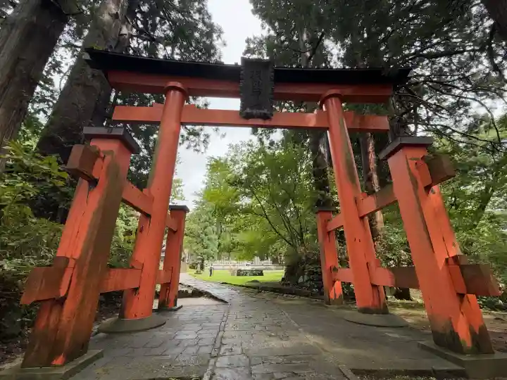 出羽神社(出羽三山神社)~三神合祭殿~(山形県)