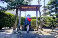 徳雲寺の{uncategorized: "未分類", other: "その他", undefined: "問題あり", building: "その他建物", grave: "お墓", sacred_gate: "鳥居", guardian: "狛犬", statue: "像", buddha: "仏像", history: "歴史", nature: "自然", garden: "庭園", animal: "動物", pagoda: "塔", temizu: "手水舎", mountain_gate: "山門・神門", sanctuary: "本殿・本堂", subordinate: "末社・摂社", art: "芸術", scenery: "景色", jizo: "地蔵", ema: "絵馬", goshuin: "御朱印", omikuji: "おみくじ", items: "授与品その他", amulet: "お守り", goshuincho: "御朱印帳", eats: "食事", festival: "お祭り", votive_dance: "神楽", shichigosan: "七五三参", wedding: "結婚式", experience: "体験その他", initially: "初詣", around: "周辺", anti_infection: "感染症対策"}