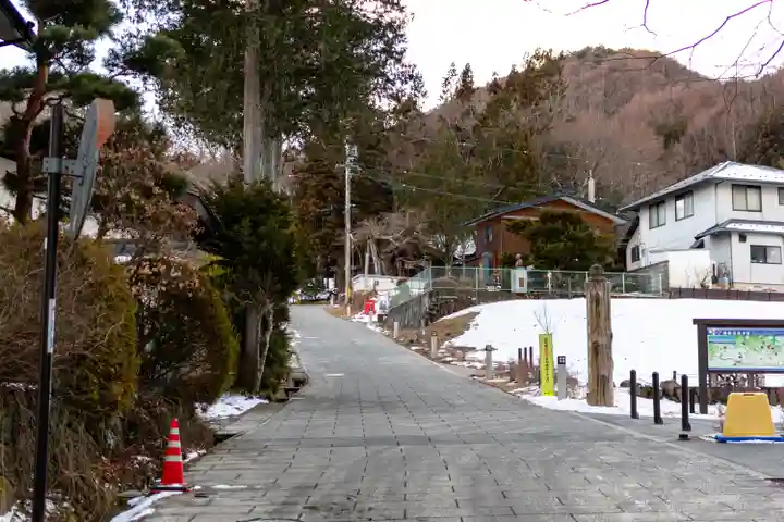 諏訪大社上社前宮(長野県)