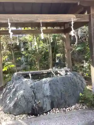 大学院の手水舎