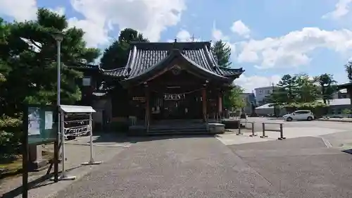 於保多神社の本殿