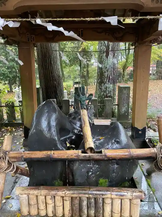 山中諏訪神社(山梨県)