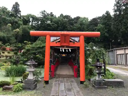 榊山稲荷神社の鳥居