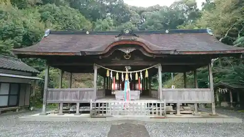 鳴無神社の本殿