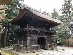 西明寺の山門