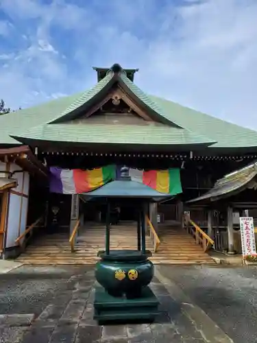 弘明寺の本殿・本堂