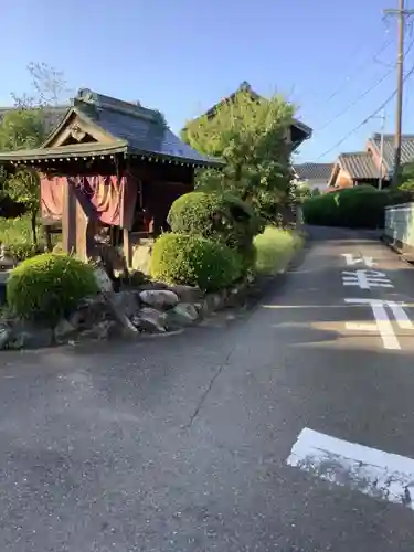 夜泣き地蔵のその他建物