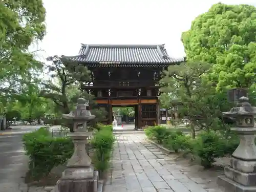 頂妙寺の山門