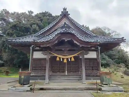 八幡神社の本殿・本堂