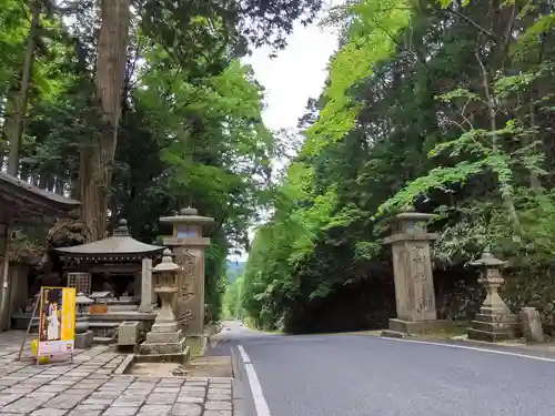 女人堂の建物その他