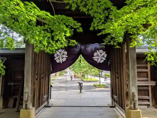 淨眞寺の山門