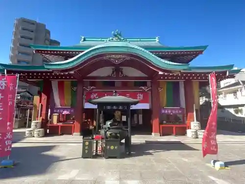 成田山横浜別院延命院の本殿・本堂